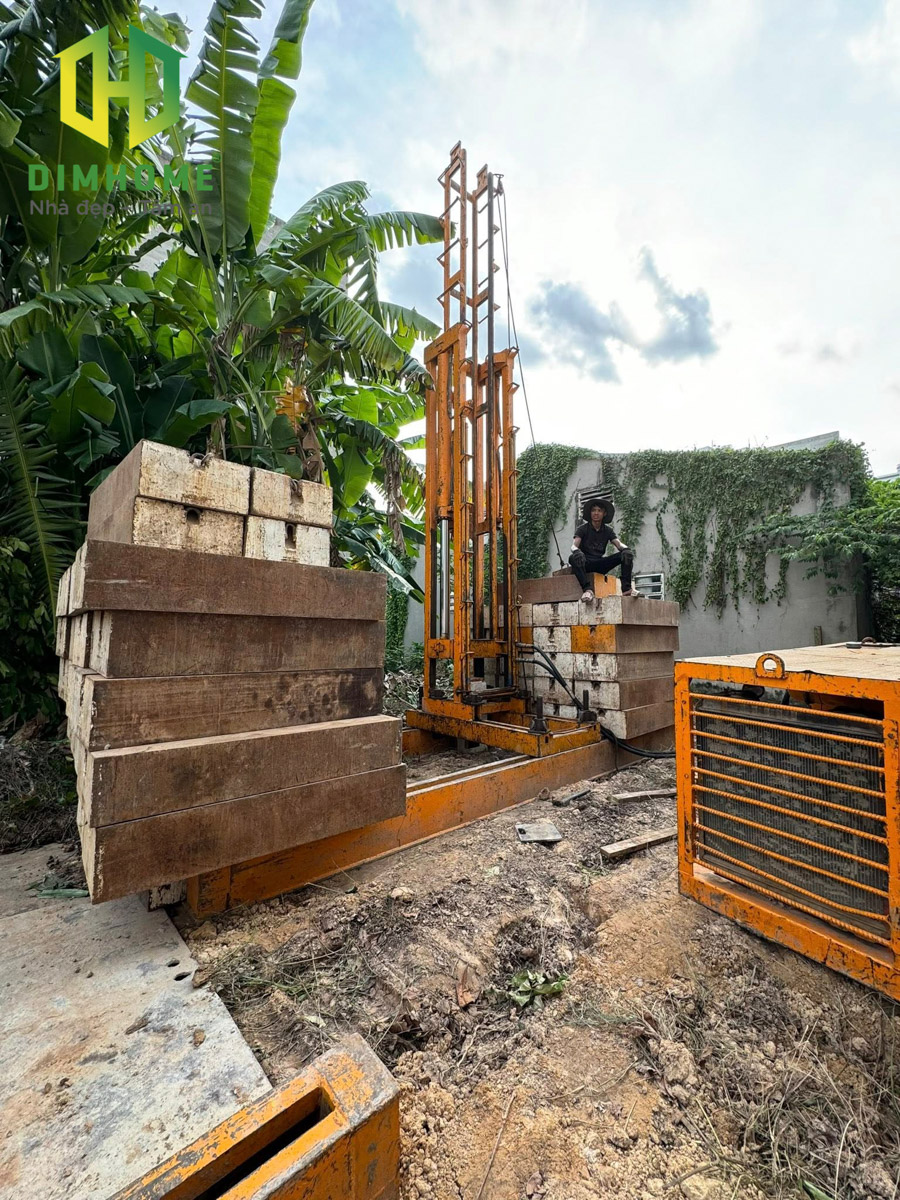 Động thổ khởi công xây dựng nhà phố 3 tầng nhà anh Vinh Quận 12